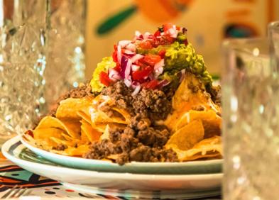 🔸EL FOGÓN COCINA LATINA🌮🌯🍯 O @elfogoncocina traz a autêntica comid