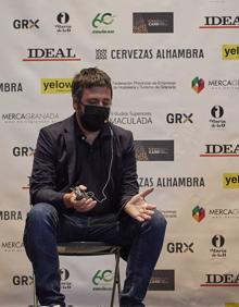 Imagen secundaria 2 - Mesa de debate.