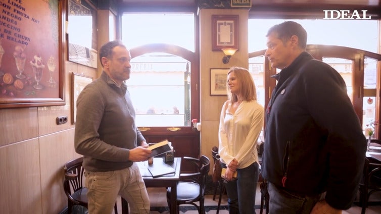 Una Alhambra con Men Marías en el Gran Café BibRambla