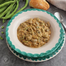 Receta de habas guisadas o 'esparragás', con ajos, pimentón y comino