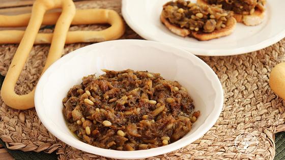 Receta de morcilla de verano con berenjenas y cebolla