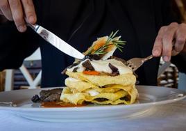 Lasaña de setas en restaurante a Alquería.