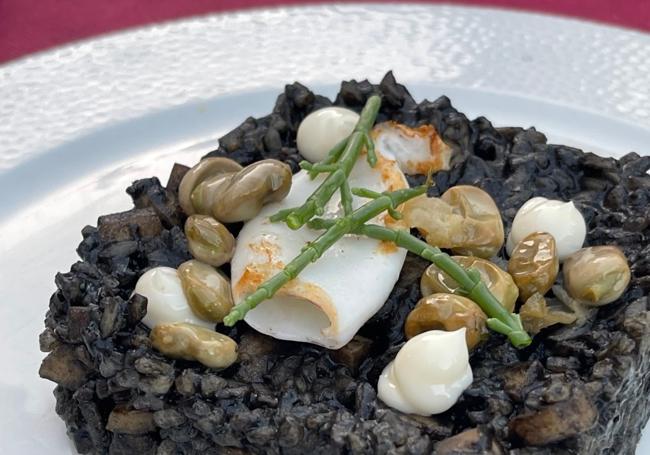 Arroz negro de El Trillo.