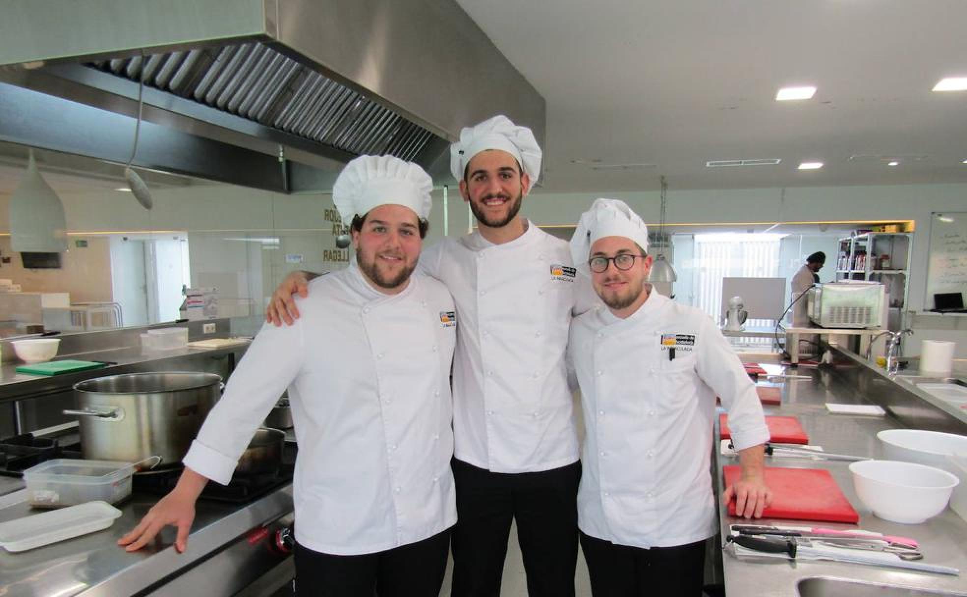 Estudiantes de La Inmaculada que participan en el concurso de Le Cordon Bleu.