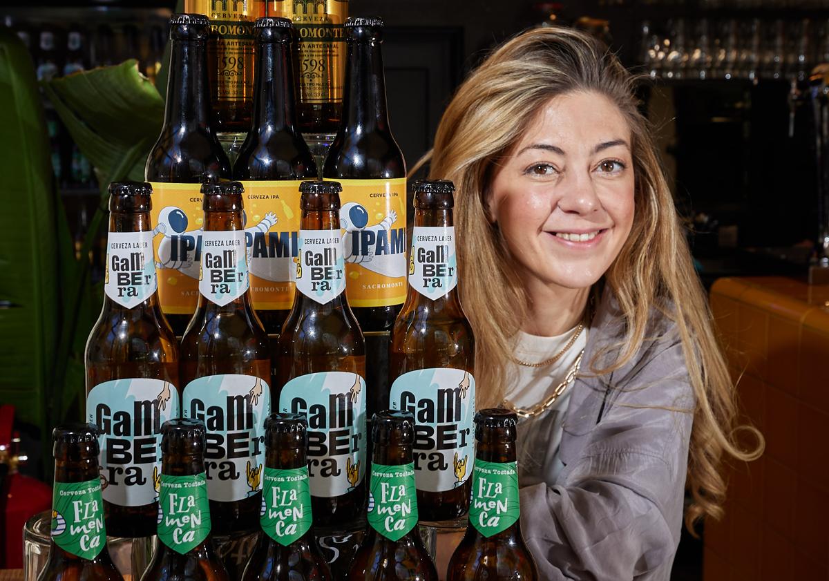 Imagen principal - Las cervezas granadinas hechas a mano