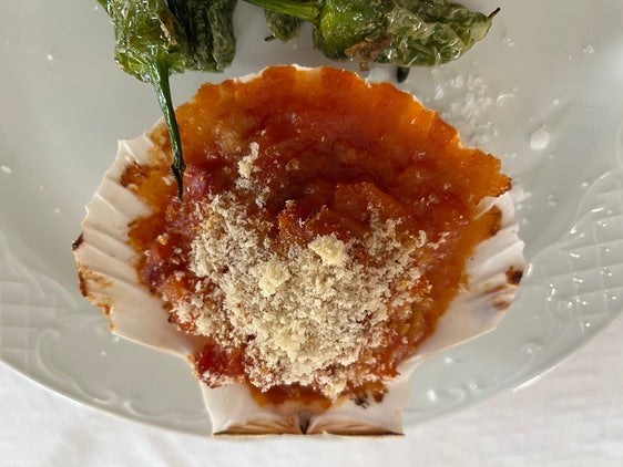 Vieira al estilo de Baiona en las Jornadas Gallegas de Restaurante Géminis