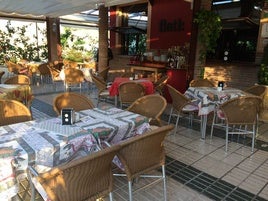 Terraza de Flati, el extraordinario restaurante de Loja.