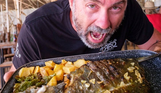 Los colosales pescados que puedes comer en las playas de Granada