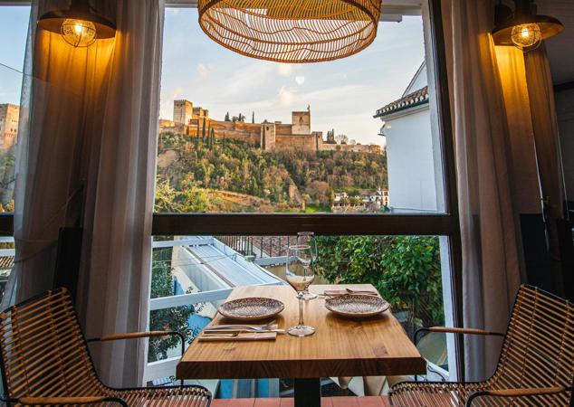 Las impresionantes vistas de la Alhambra que se contemplan desde el Carmen del Agua.