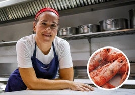 Lola Marín, en la cocina de Damasqueros, ha vuelto del verano con energías renovadas y un nuevo menú recién estrenado.