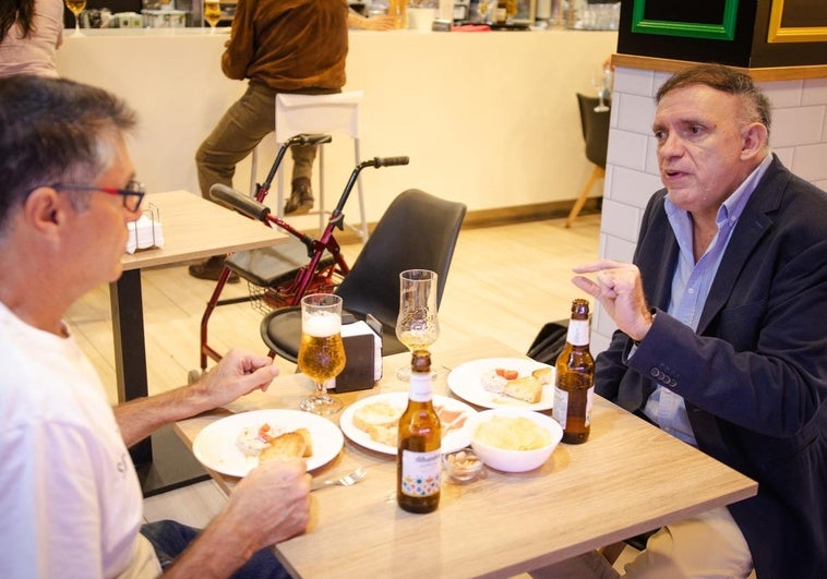 Juan Torres comenta las próximas películas 'gastro' que proyectará en el cine Madrigal.