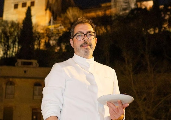 Javier Feixas a los pies de la Alhambra, a las puertas de Ruta del Azafrán.