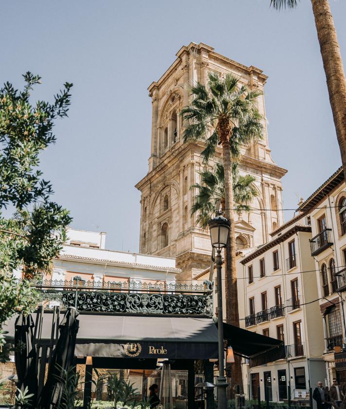 Imagen secundaria 2 - Platos de Parole y vistas a la Catedral desde su terraza.