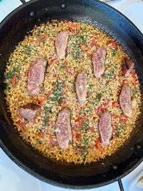 El arroz con magret de pato y foie que prepara Javier Feixas en Ruta del Azafrán es una locura.