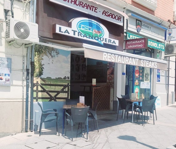 El sabor que no cambia: la parrilla argentina que resiste en Granada