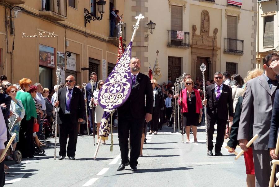 Como cada 15 de mayo la ciudad de Guadix ha celebrado la festividad de San Torcuato. Tras la misa pontifical en la catedral ha dado comienzo la procesión con la imagen del patrón y la reliquia. En la procesión han participado representantes del Ayuntamiento de Guadix y de las hermandades y cofradías de la diócesis