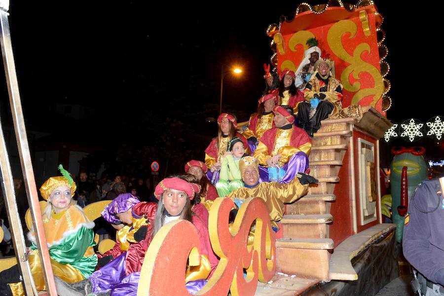 Fotos: Así ha sido la cabalgata de los Reyes Magos en Guadix
