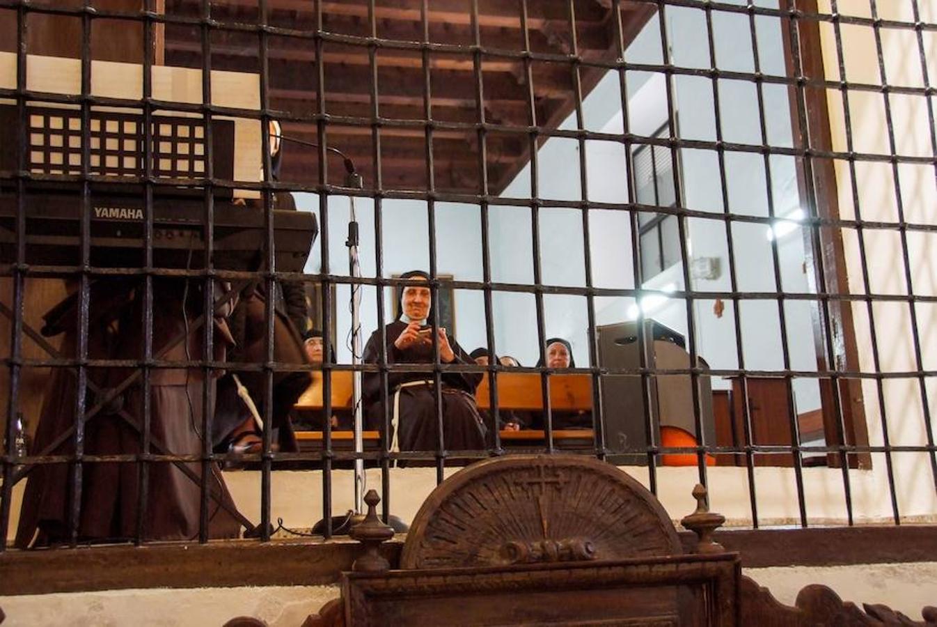 El convento de clausura de Santiago cierra por el traslado de sus cuatro monjas a Valladolidad. Las religiosas esperan volver.