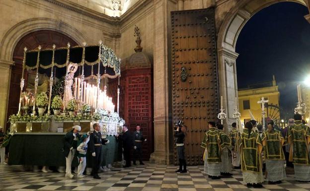 La Esparanza en el interior de la catedral. 