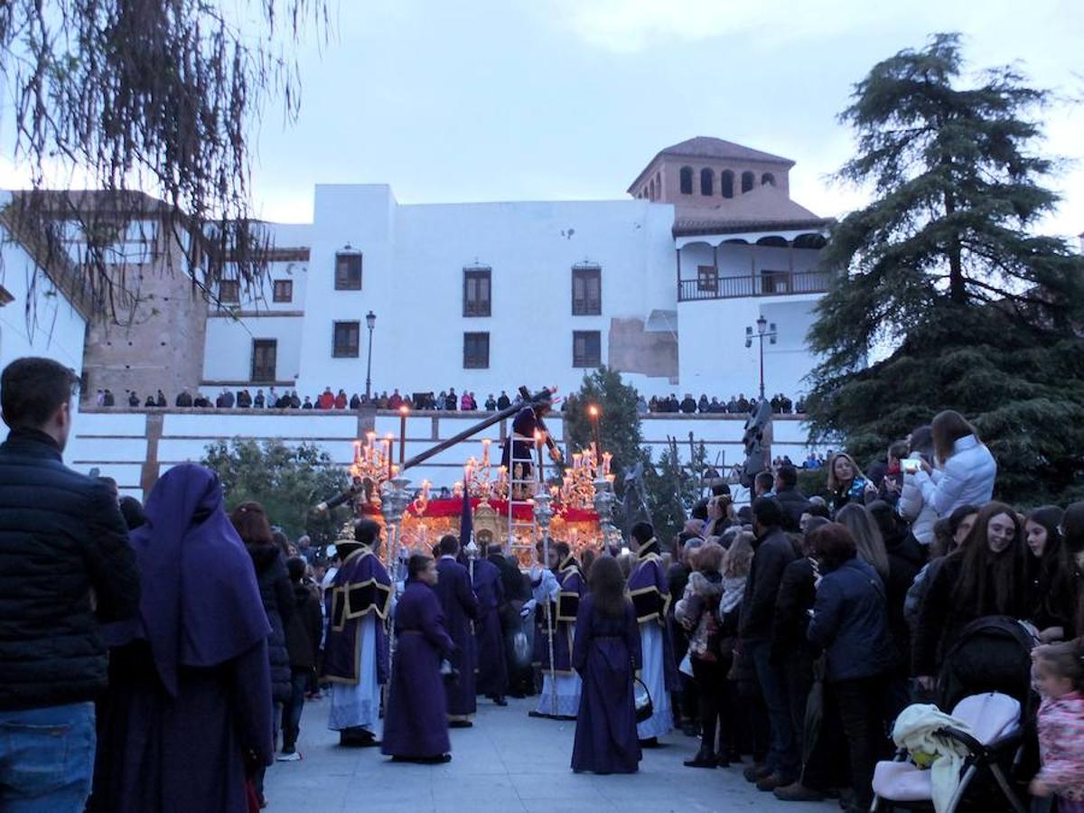 La hermandad del Nazareno mantuvo el acto de imposición de las llaves a la imagen de Jesús Nazareno, pese a que recientemente la clausura haya cerrado sus puertas. La persona encargada de subir a la peana para poner las llaves del convento en las manos del Nazareno fue Francisco Gabarrón Navarro