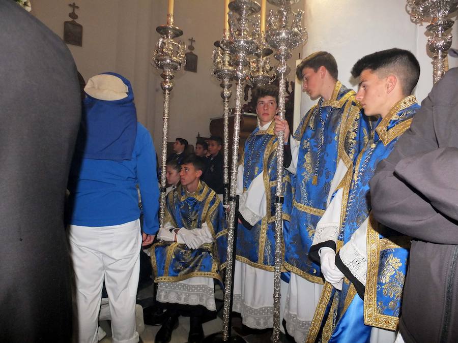 La Hermandad de las Lágrimas suspendió su estación y realizó una oración en el interior del templo.