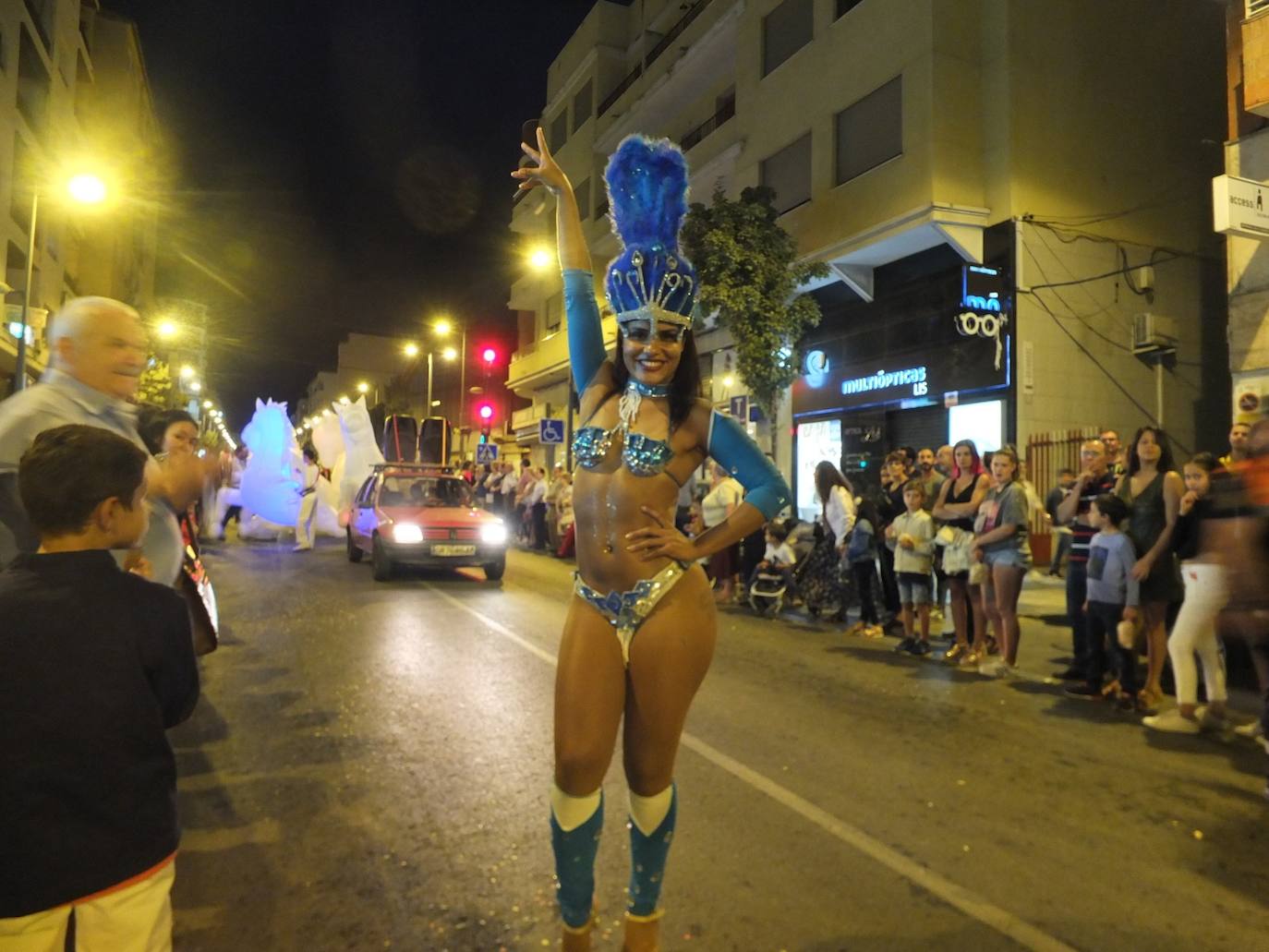 Cascamorras participó en el desfile. 