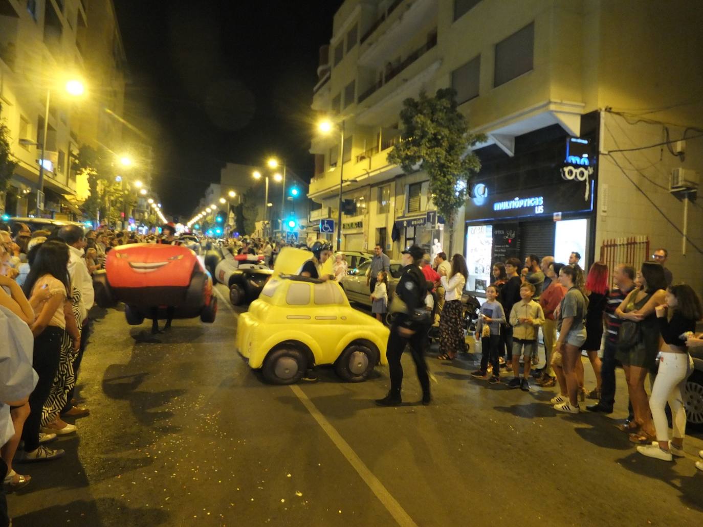 Cascamorras participó en el desfile. 