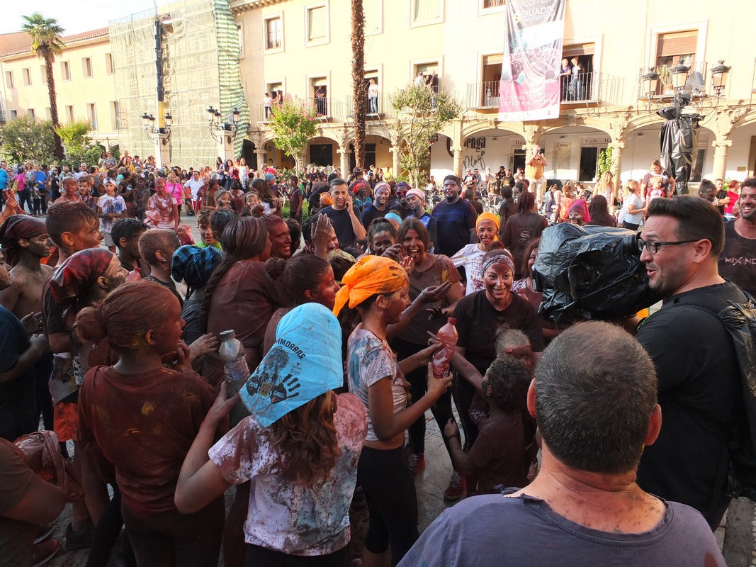 Fotos: Guadix brinda un multitudinario y festivo reproche al Cascamorras Antonio Vera