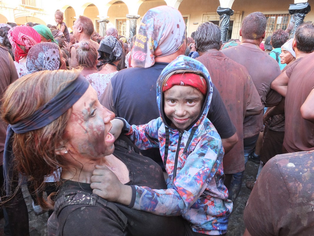 Fotos: Guadix brinda un multitudinario y festivo reproche al Cascamorras Antonio Vera
