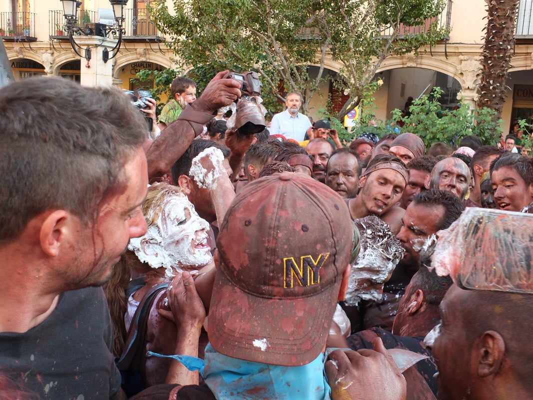 Fotos: Guadix brinda un multitudinario y festivo reproche al Cascamorras Antonio Vera