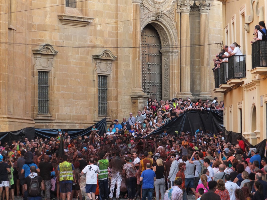 Fotos: Guadix brinda un multitudinario y festivo reproche al Cascamorras Antonio Vera