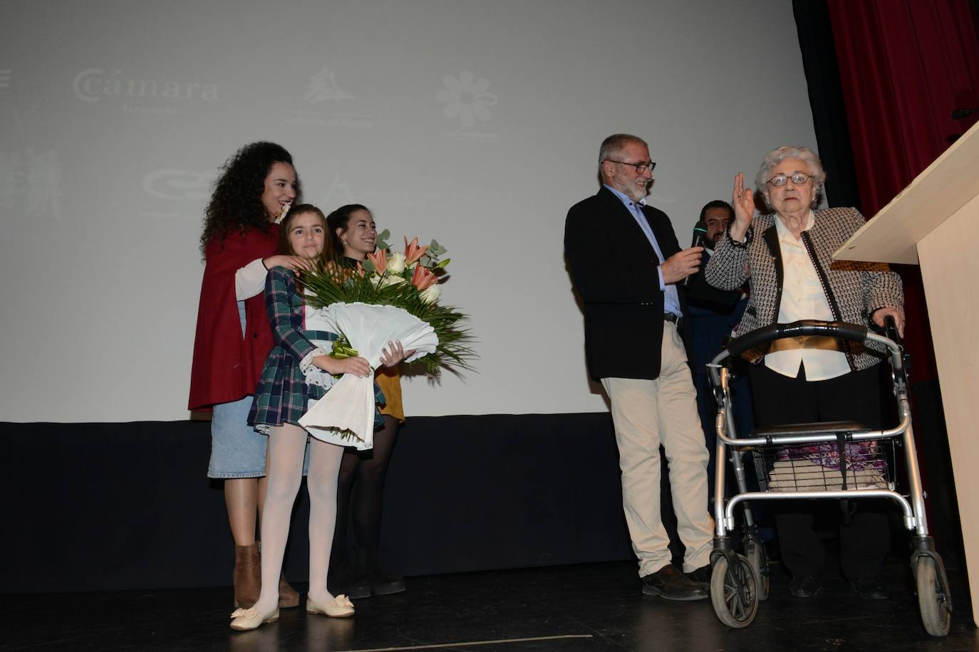Entrega de los premios de la gala de la Asociación Intersectorial. 