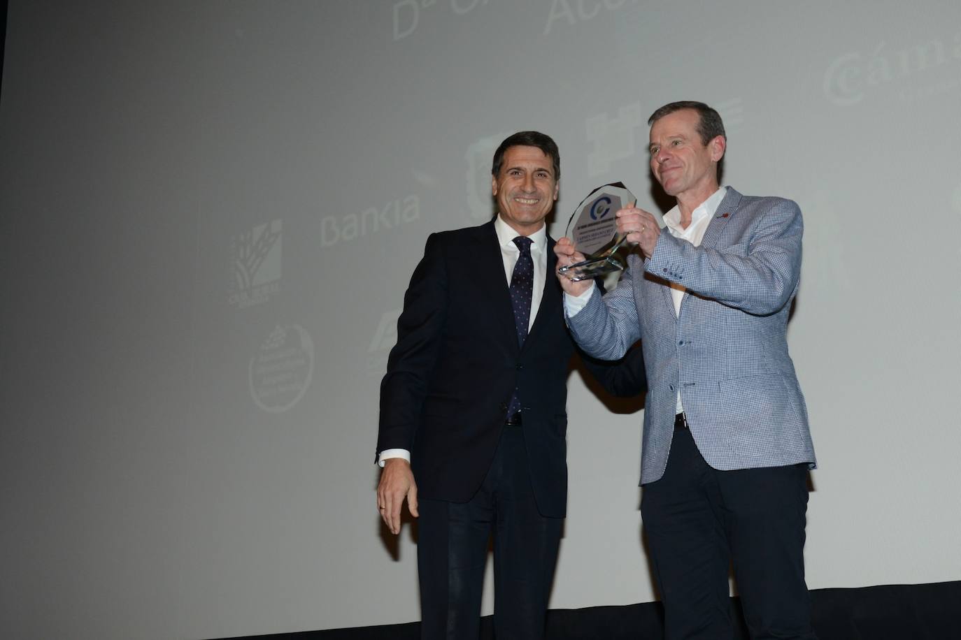 Entrega de los premios de la gala de la Asociación Intersectorial. 