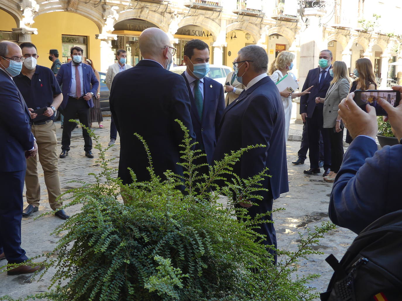 El presidente andaluz ha tendido visita este jueves a la localidad accitana