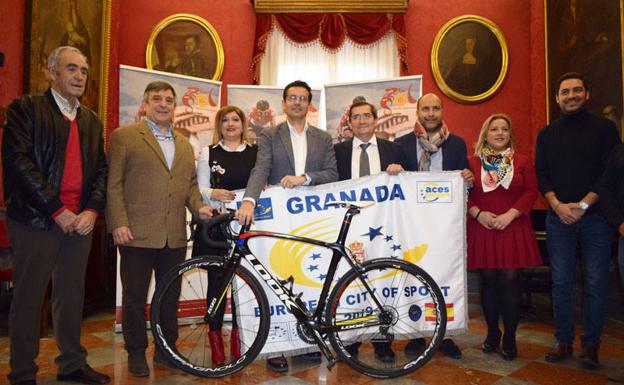 Acto de presentación, en el Ayuntamiento de Granada.