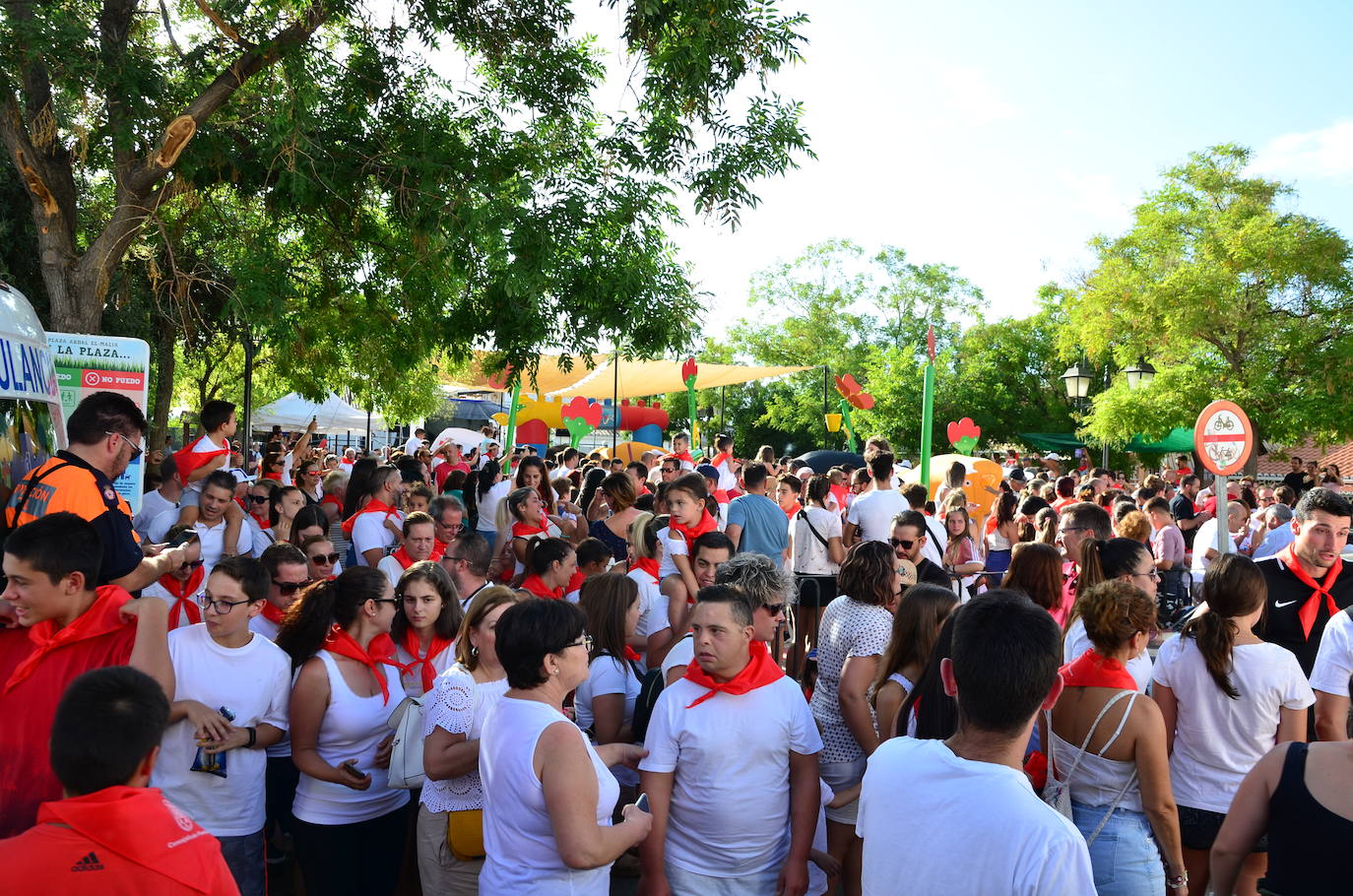 Los vecinos se volcaron en la gran novedad de las fiestas patronales de San Roque este año.