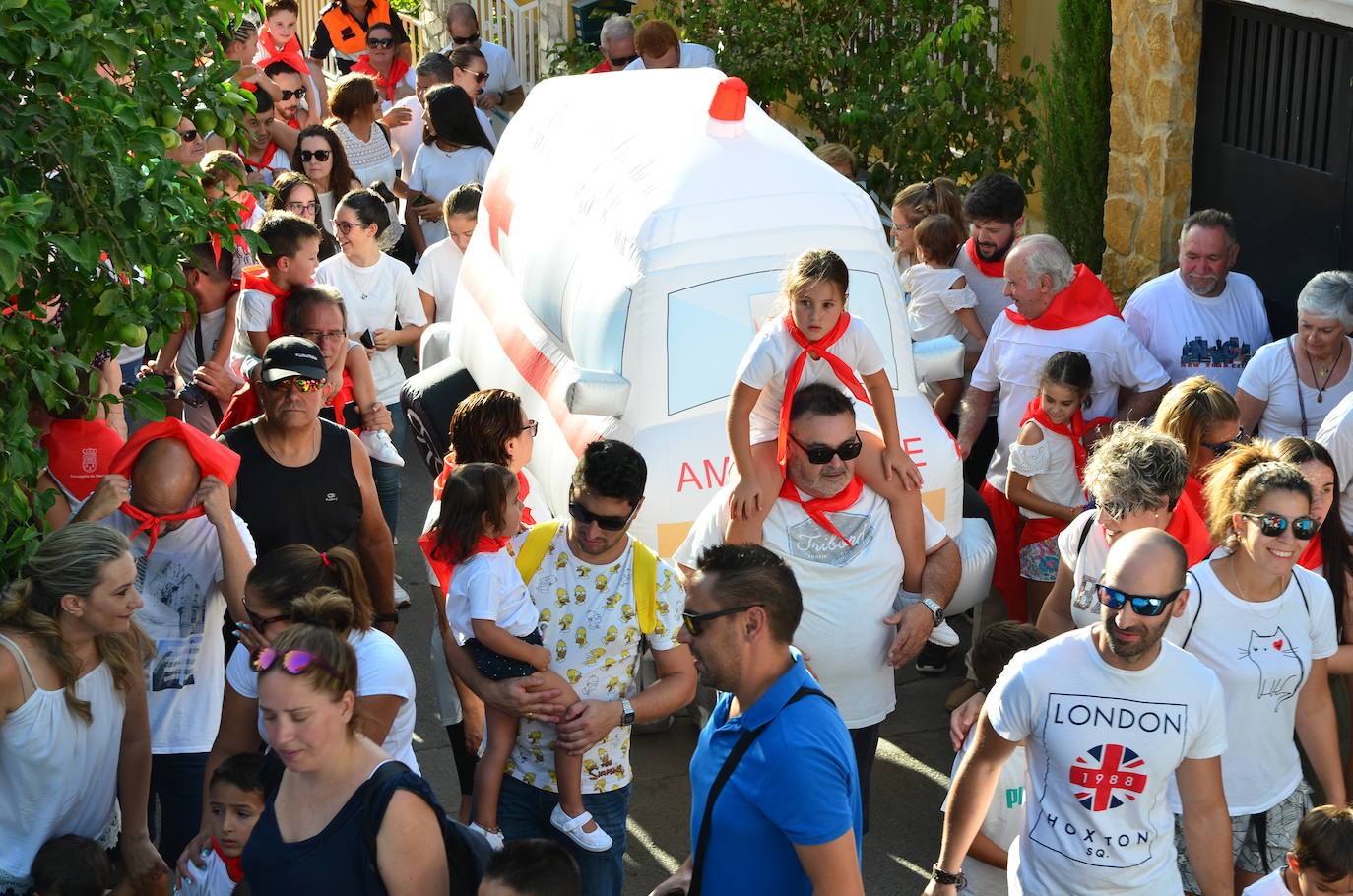 Los vecinos se volcaron en la gran novedad de las fiestas patronales de San Roque este año.