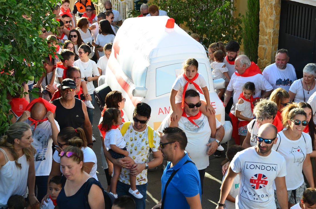 Los vecinos se volcaron en la gran novedad de las fiestas patronales de San Roque este año.