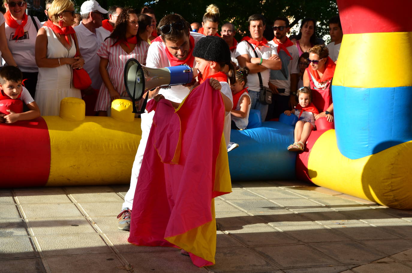 Los vecinos se volcaron en la gran novedad de las fiestas patronales de San Roque este año.
