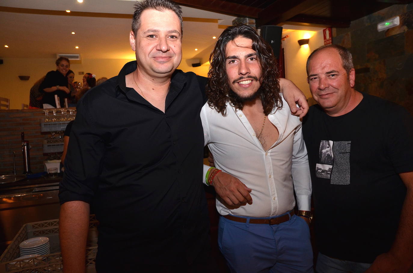 El barrio brindó por sus fiestas en Monte Vélez con baile flamenco