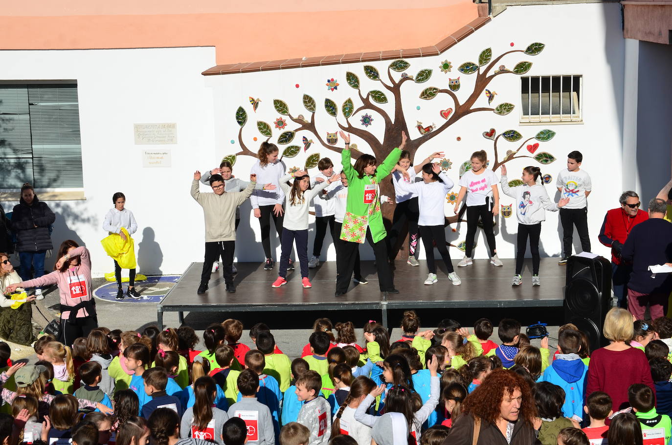 Fotos: Día de la Paz en el Mariana Pineda de Huétor Vega