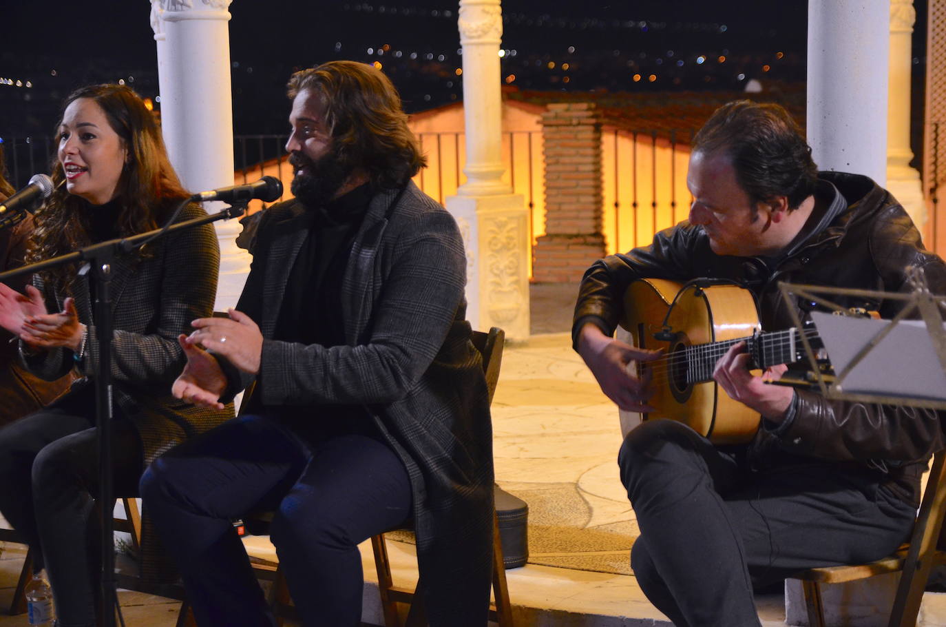 Fotos: Zambomba flamenca en Huétor Vega