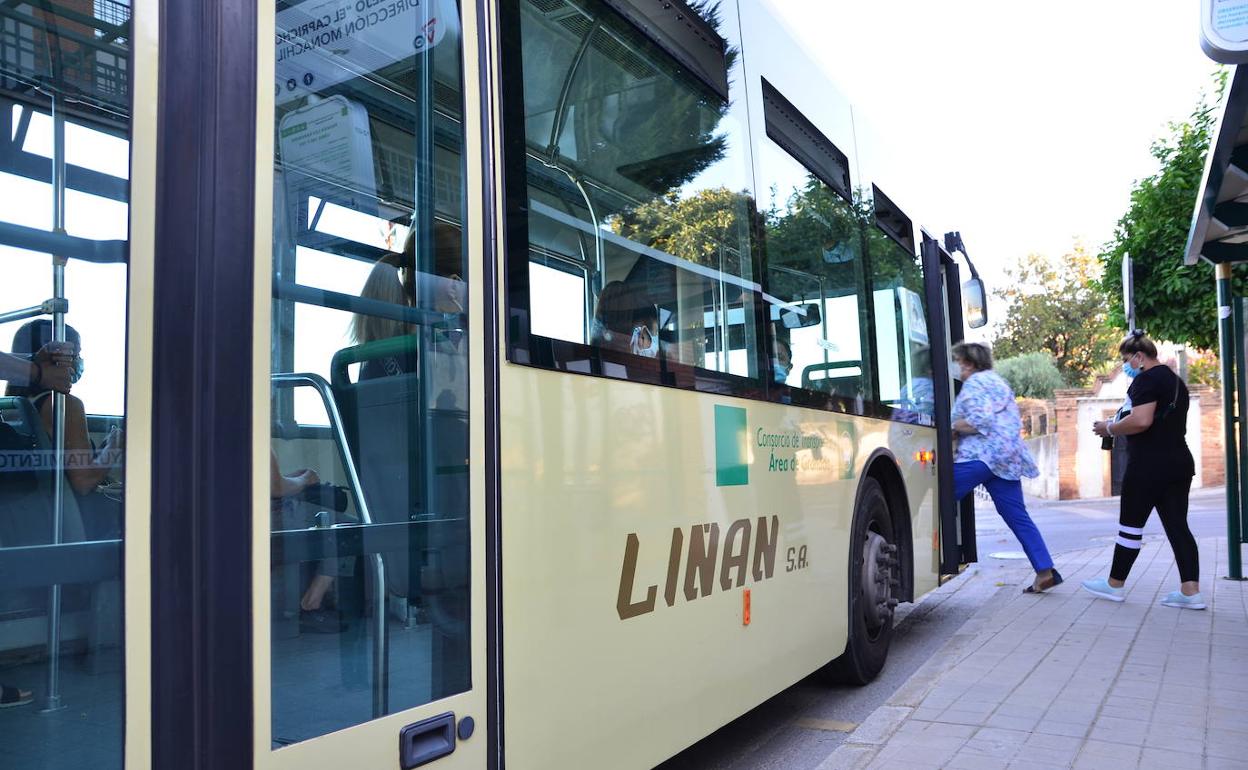 El Consorcio de Transporte Metropolitano refuerza once líneas, entre ellas la 181 de Huétor Vega