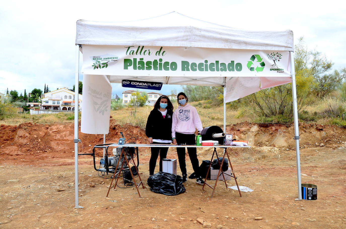 Huétor Vega se vuelca un año más en la siembra de árboles con Operación Encina.