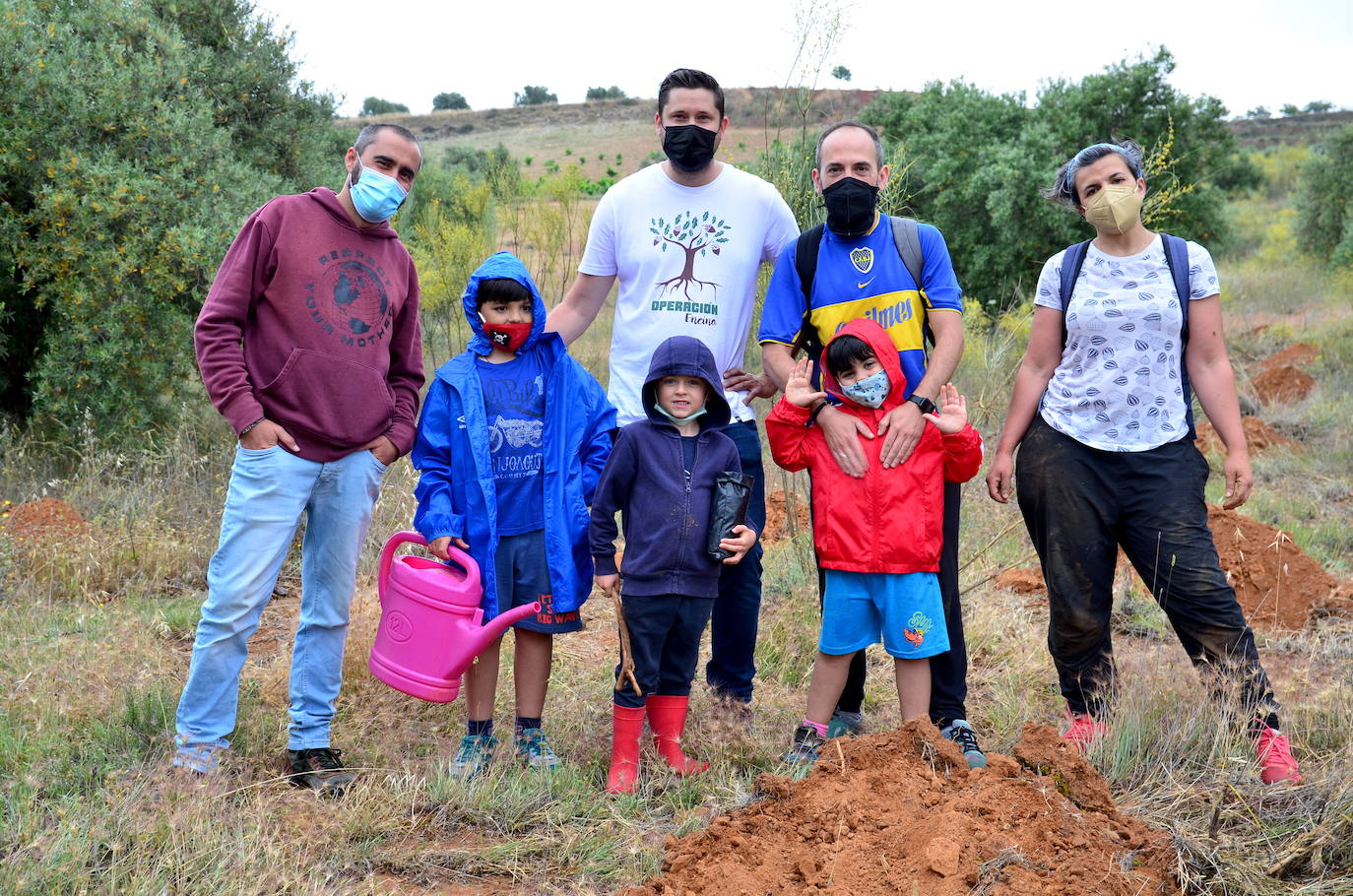 Huétor Vega se vuelca un año más en la siembra de árboles con Operación Encina.