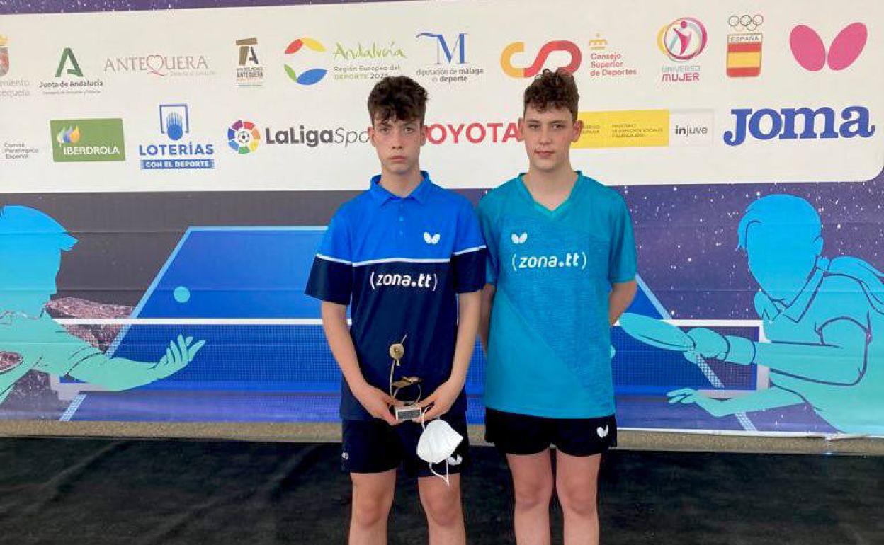 Los hermanos Hugo e Iván Urquízar, en los recientes Campeonatos de España celebrados en Antequera.