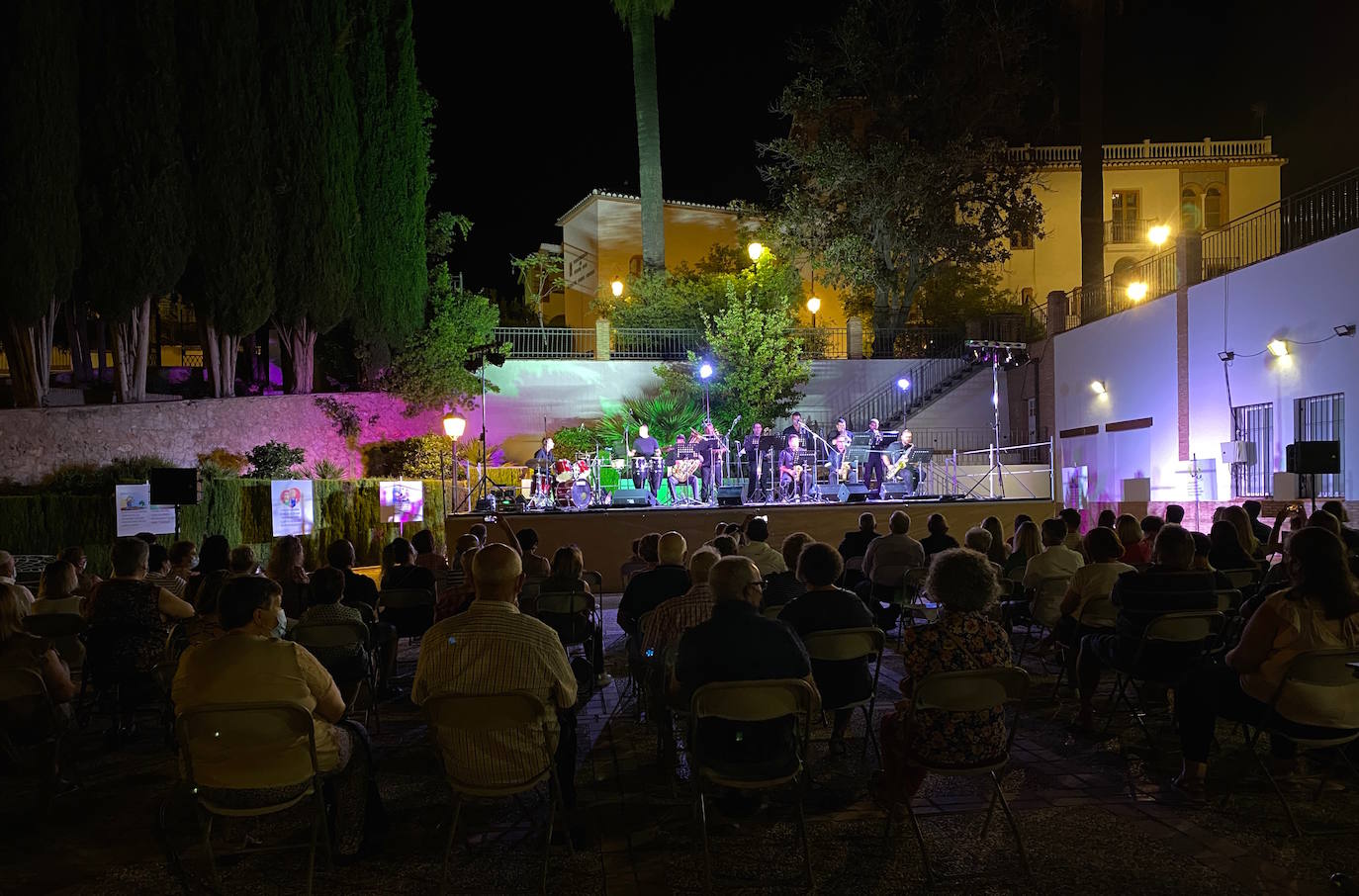 Fotos: Huétor Vega: presentación de San Roque 2021