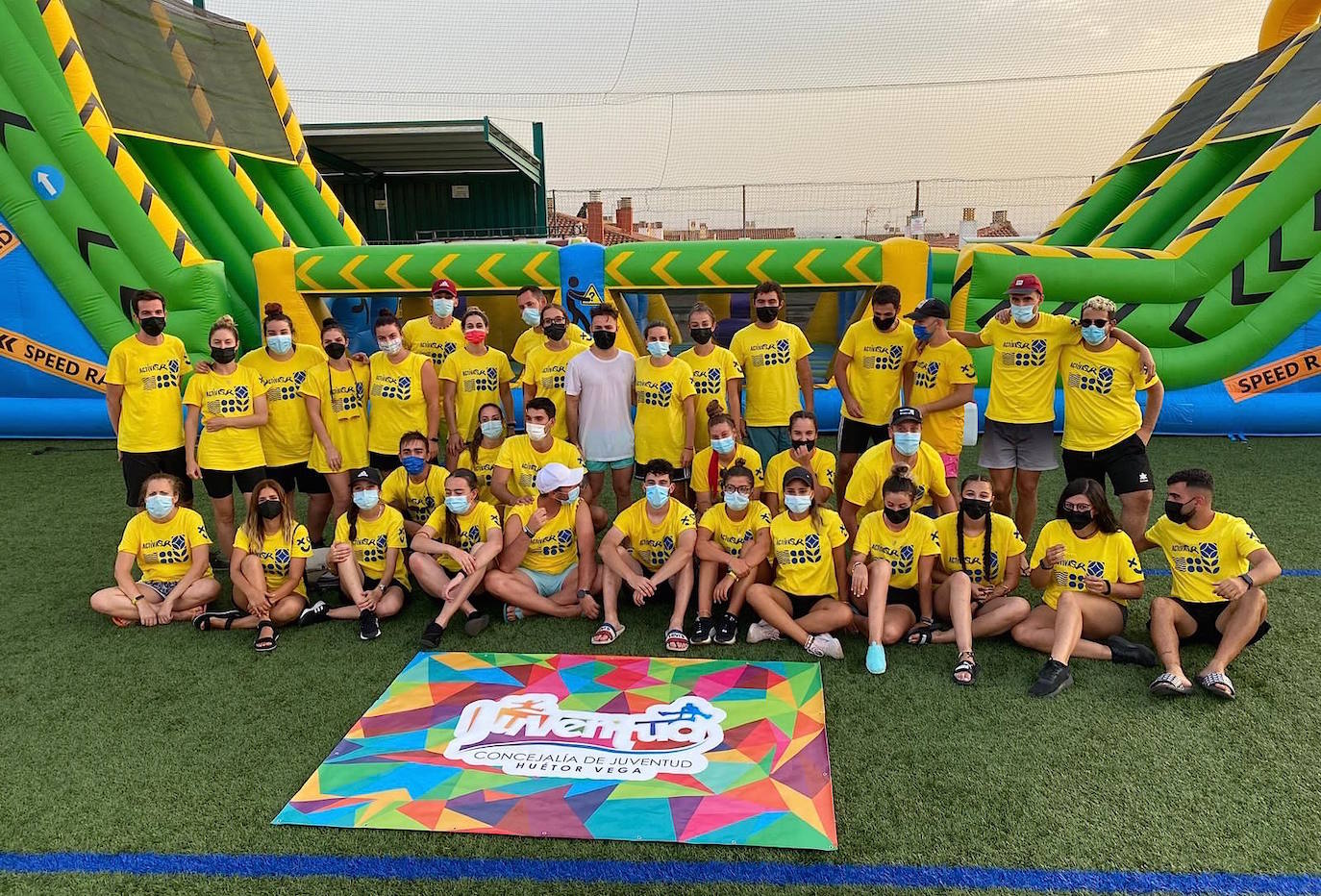 ‘DiverVega’, una iniciativa de las concejalías de Juventud y Deportes, en el campo de fútbol.