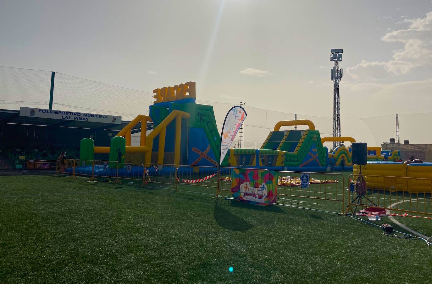 ‘DiverVega’, una iniciativa de las concejalías de Juventud y Deportes, en el campo de fútbol.