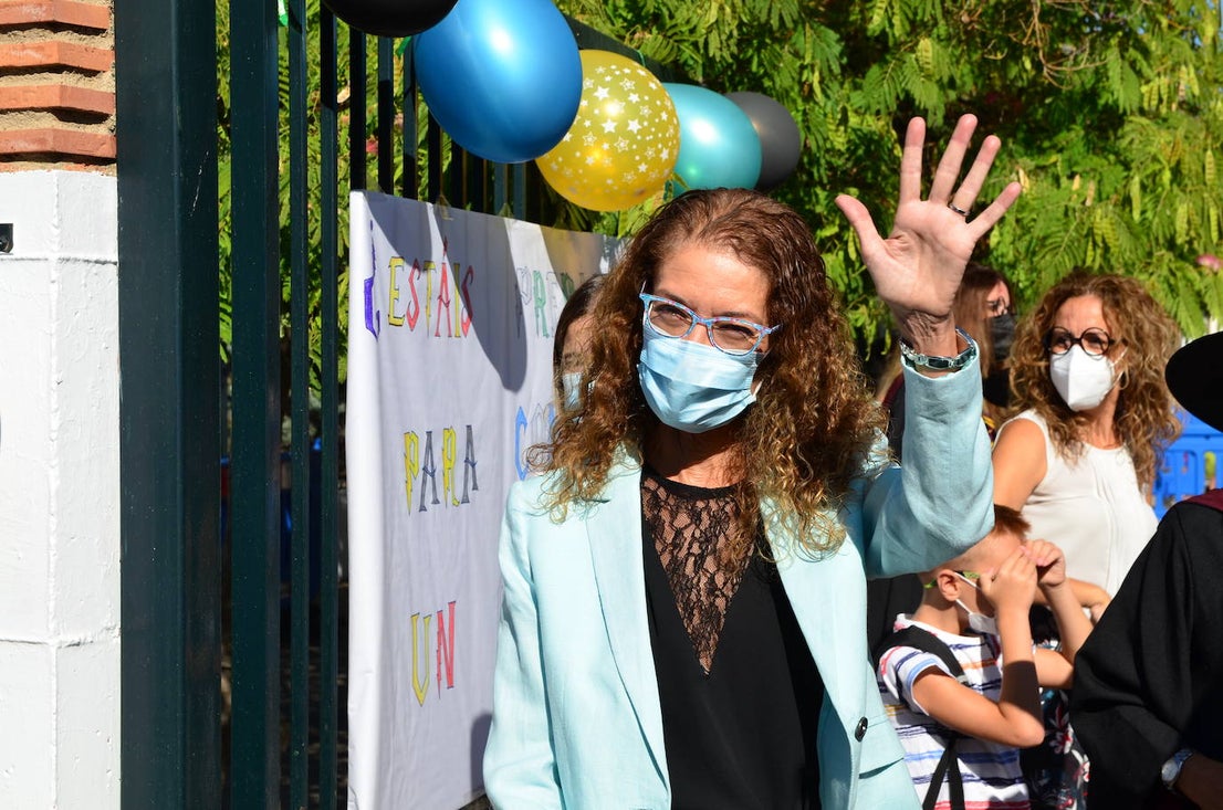Fotos: La delegada de Educación asiste a la vuelta al 'cole' en Huétor Vega